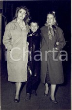 1955 ca ARGENTEUIL Timothy GOSS 11 year old college student with his 20 year old friend picture