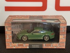 Porsche 911 (991.2) GT3 Touring - PTS Auratium Green 1:43 Minichamps picture