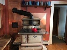 antique beige porcelain enamel Glenwood C cookstove picture