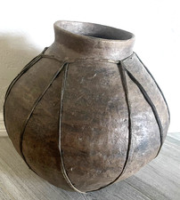Large Heavy Authentic vintage Tarahumara (Rarámuri) Clay pottery vessel picture