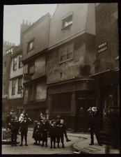 THE DICK WHITTINGTON INN 24 CLOTH FAIR LONDON C1910 Magic Lantern Slide PHOTO picture