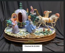 LZD-65 Cinderella with Coach Capodimonte Laurenz Disney C.O.A. Original Box picture