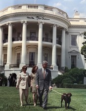 Bill Clinton Chelsea Hillary Signed White House (42nd President) 11x14 Photo JSA picture