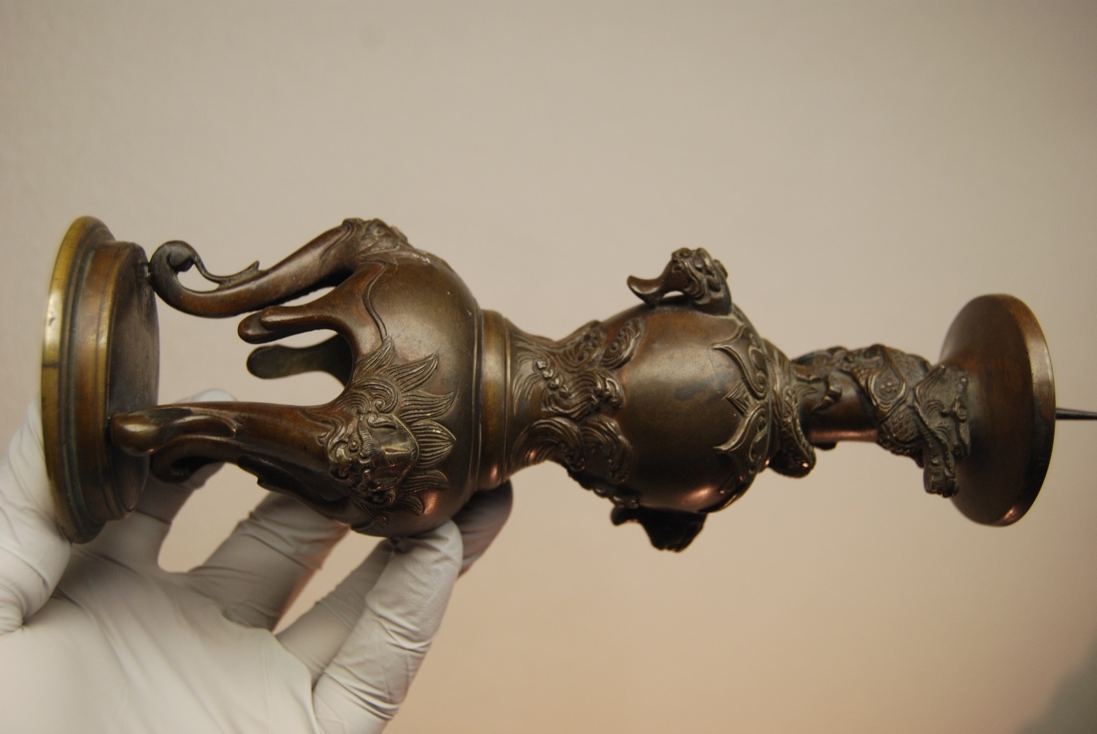 ANTQUE CHINESE JAPANESE BRONZE MING LAMP CANDLESTICK CHINOISERIE 19TH C. CANDLE ANTQUE CHINESE JAPANESE BRONZE MING LAMP CANDLESTICK CHINOISERIE 19TH C. CANDLE