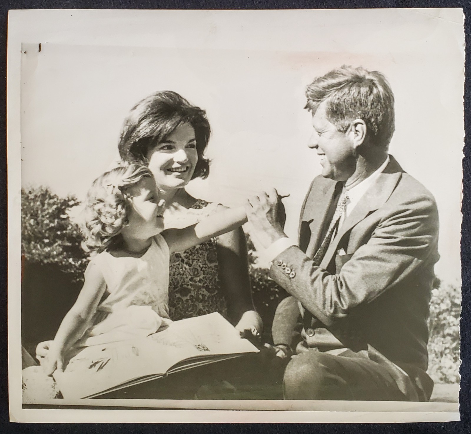 1960 US President John Kennedy First Lady Jacqueline Caroline 8x10 Photograph 1960 US President John Kennedy First Lady Jacqueline Caroline 8x10 Photograph