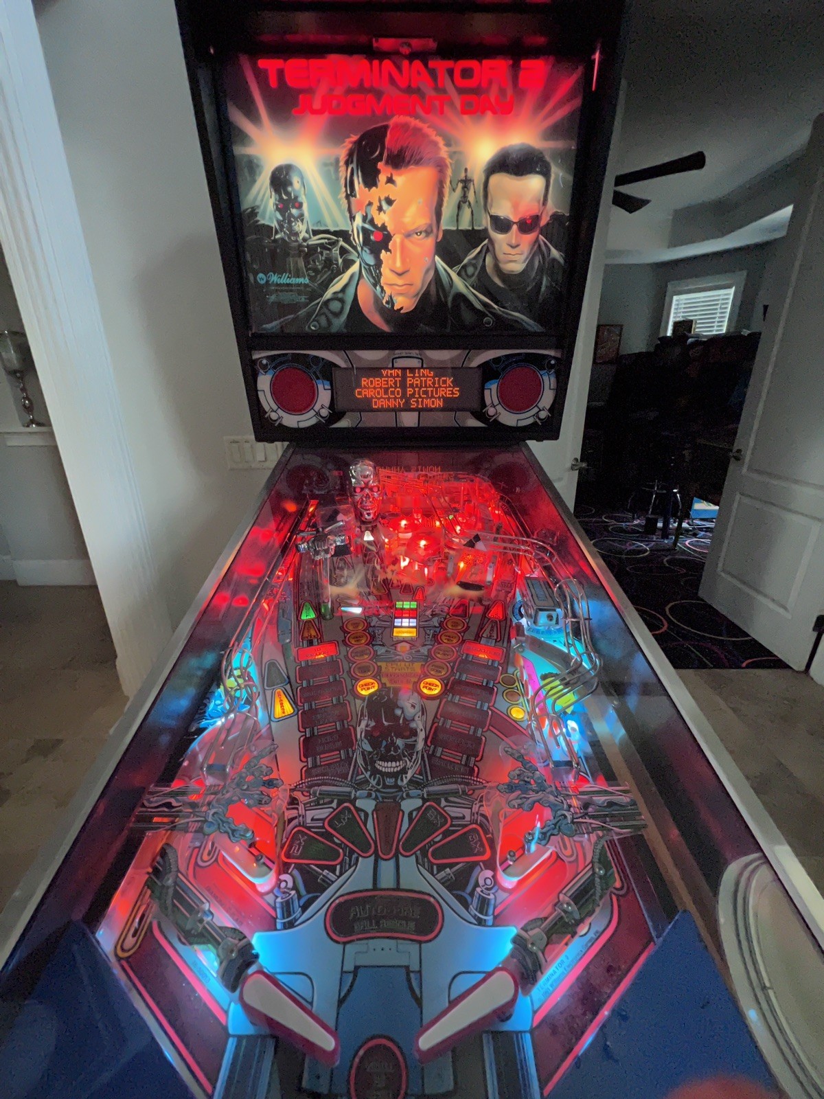 Williams Terminator 2 Pinball Machine New LEDs Throughout, Plays Great All Works Williams Terminator 2 Pinball Machine New LEDs Throughout, Plays Great All Works