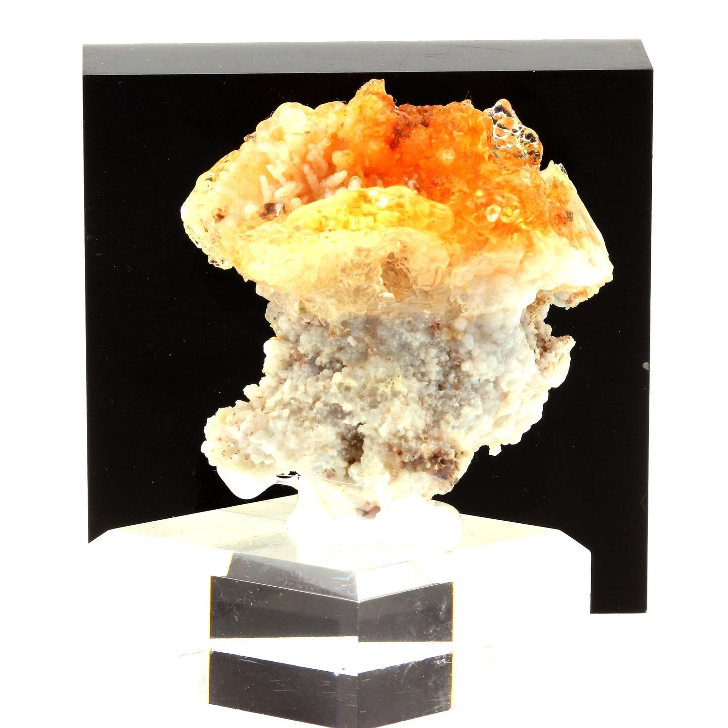 Minerals And Gemstones. Hyalite Opal (Var: OPAL-AN). 920.0 Ct. San Lui