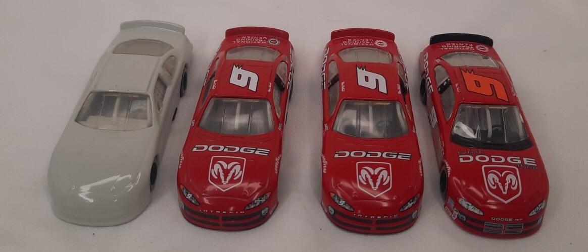 PROTOTYPES Action 2001 Nascar #9 Bill Elliot Dodge Intrepid R/T 1/64 Diecast