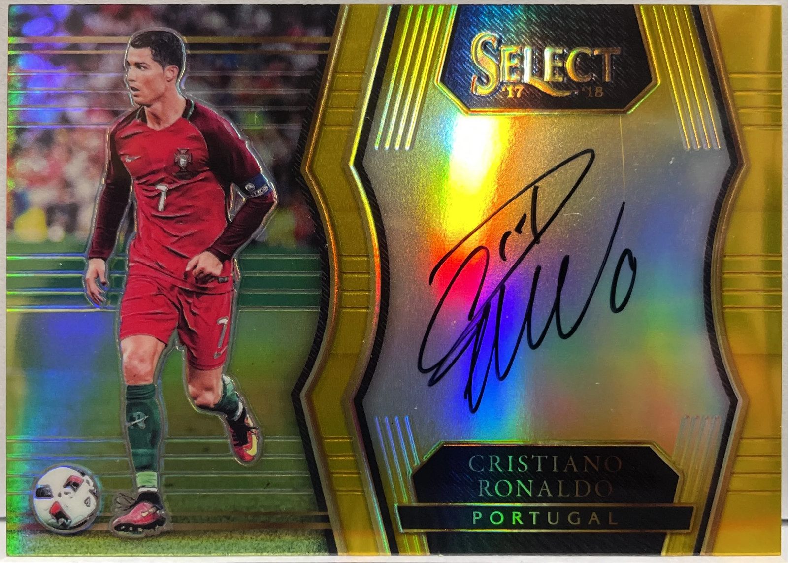 Cristiano Ronaldo 3/10 Autograph On Card Panini Select FIFA 2017/18 Cristiano Ronaldo 3/10 Autograph On Card Panini Select FIFA 2017/18