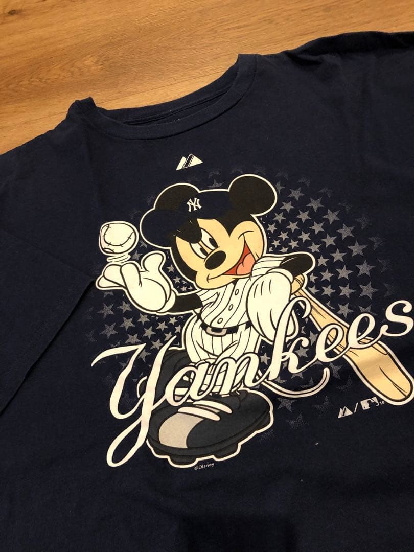 Disney MLB Majestic Mickey Mouse Vintage Yankees Navy T-Shirt 2XL Disney MLB Majestic Mickey Mouse Vintage Yankees Navy T-Shirt 2XL