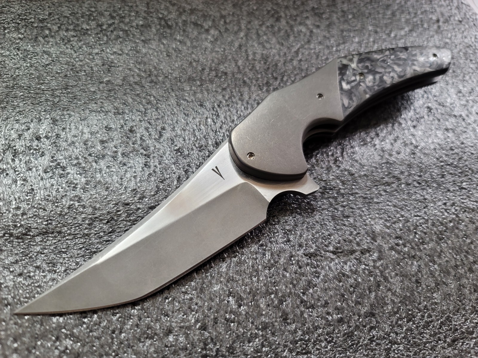 Jeff VanderMeulen Knives & Elijah Isham Instigator #15, Mokuti Clip, Marble CF
